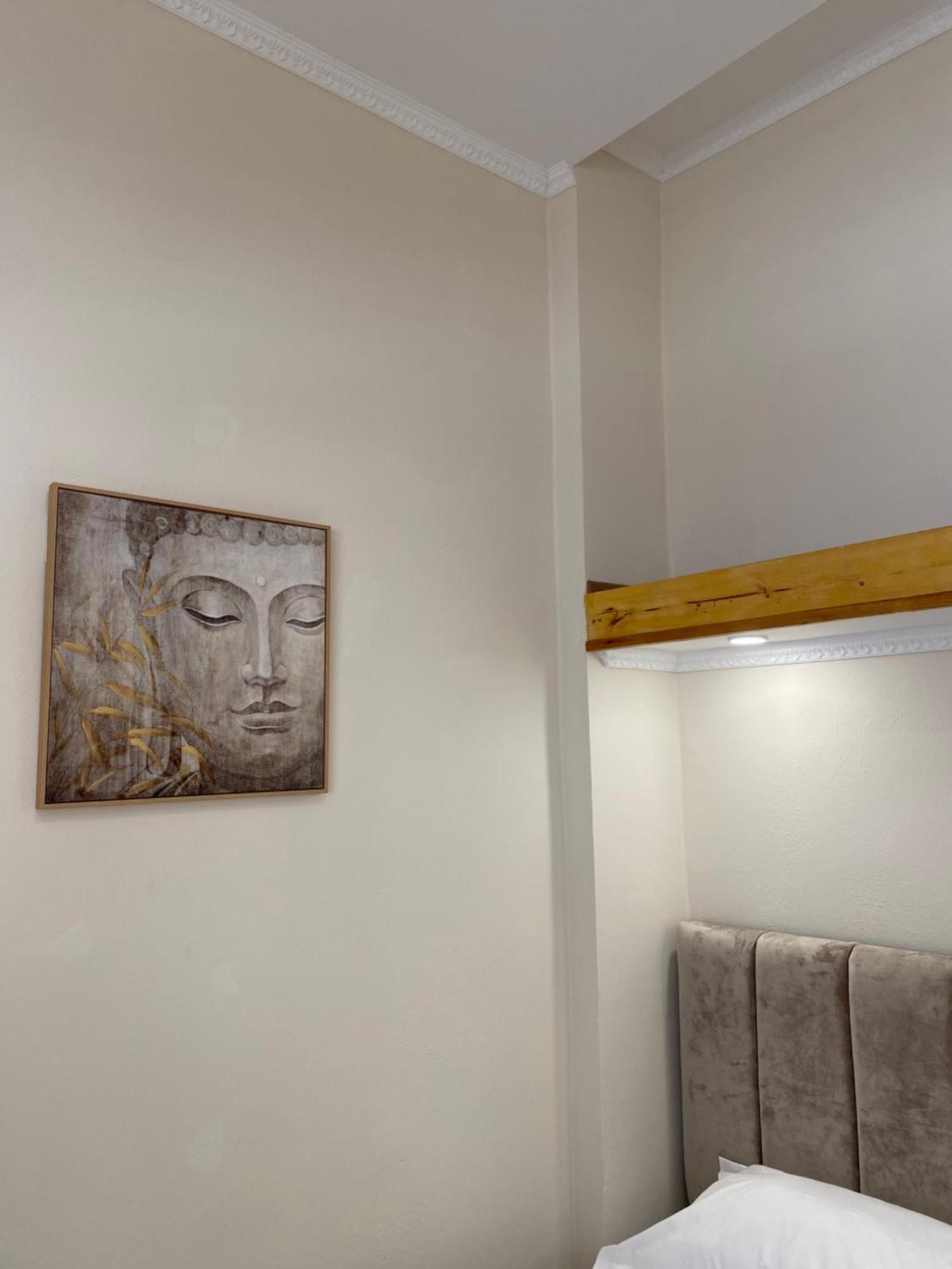 Troy Aparthotel Дуррес Экстерьер фото