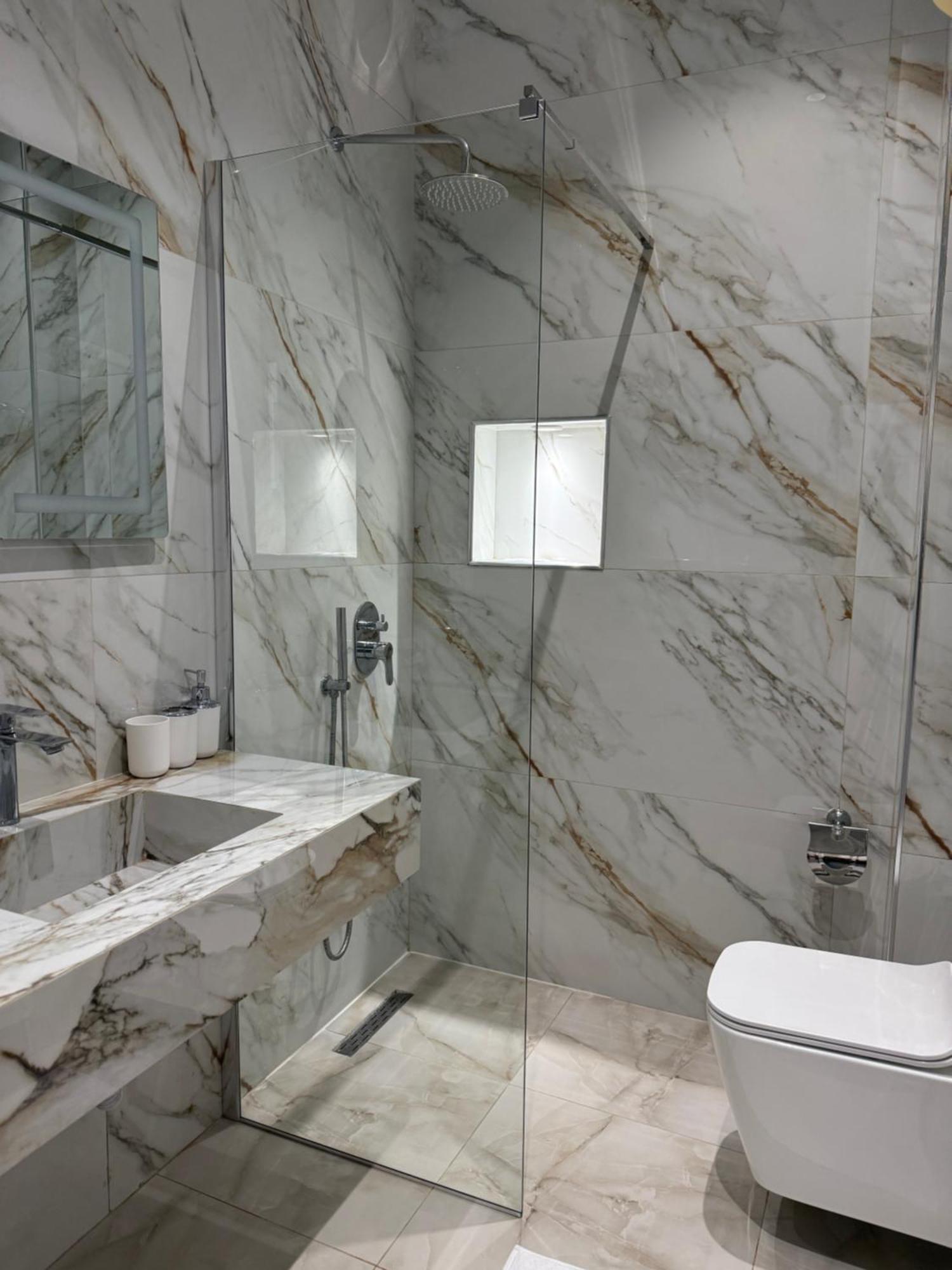 Troy Aparthotel Дуррес Экстерьер фото